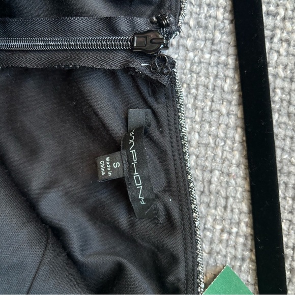 Brand new Shimmering Cascade Dress – Size Small! - Picture 6 of 8